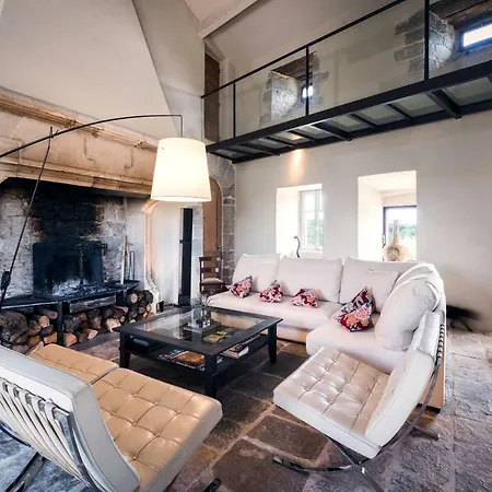 Chateau De Balazuc Guest house *