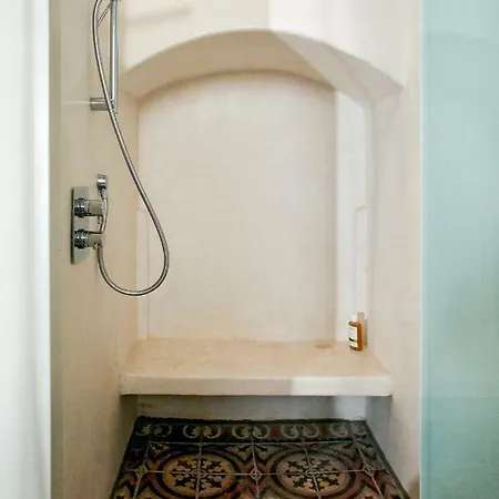 Chateau De Balazuc Guest house *